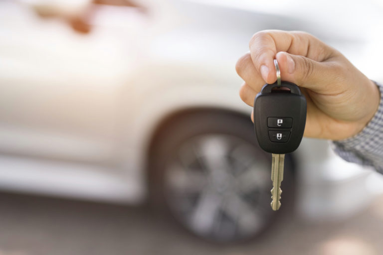 broken swift and trustworthy car key replacement assistance in land o lakes, fl